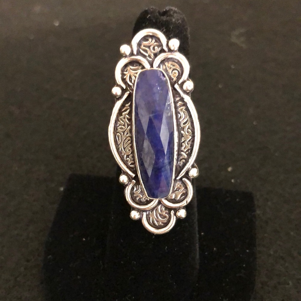 Beautiful Burmise sapphire Handmade gemstone ring size 7